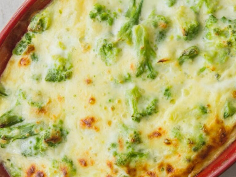 cheesy creamy baked broccoli